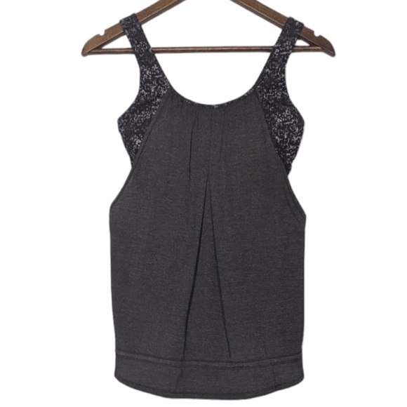 lululemon athletica Tops - lululemon Sports Bra Tank Top Athletic Workout Yoga Size 6 Bungee Waist